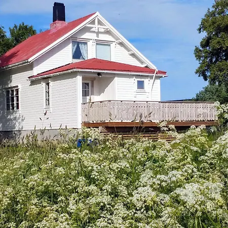 Borghildstua Romslig Med Panoramautsikt Mot Havet Og Lofotfjellene Prázdninový dům *