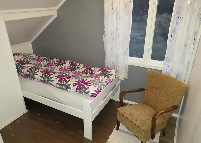 Borghildstua Romslig Med Panoramautsikt Mot Havet Og Lofotfjellene * Melbu