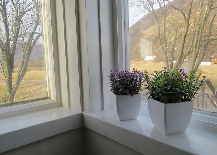 Borghildstua Romslig Med Panoramautsikt Mot Havet Og Lofotfjellene Casa vacanze Melbu