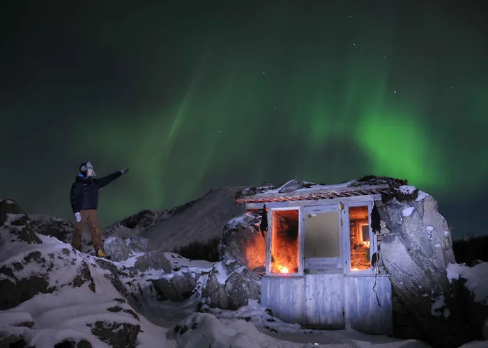 Borghildstua Romslig Med Panoramautsikt Mot Havet Og Lofotfjellene Casa de Férias