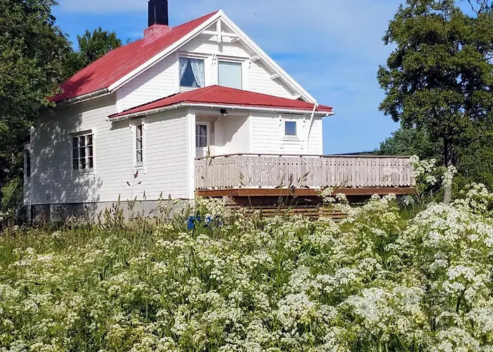 Borghildstua Romslig Med Panoramautsikt Mot Havet Og Lofotfjellene Vakantiehuis *